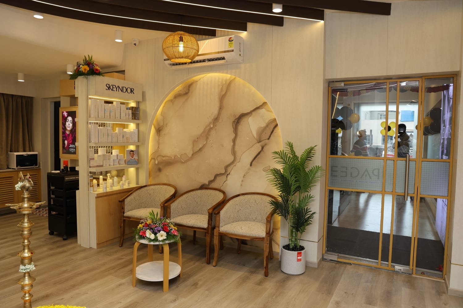 Private spa and treatment room at Page 3 Salon, Saligramam